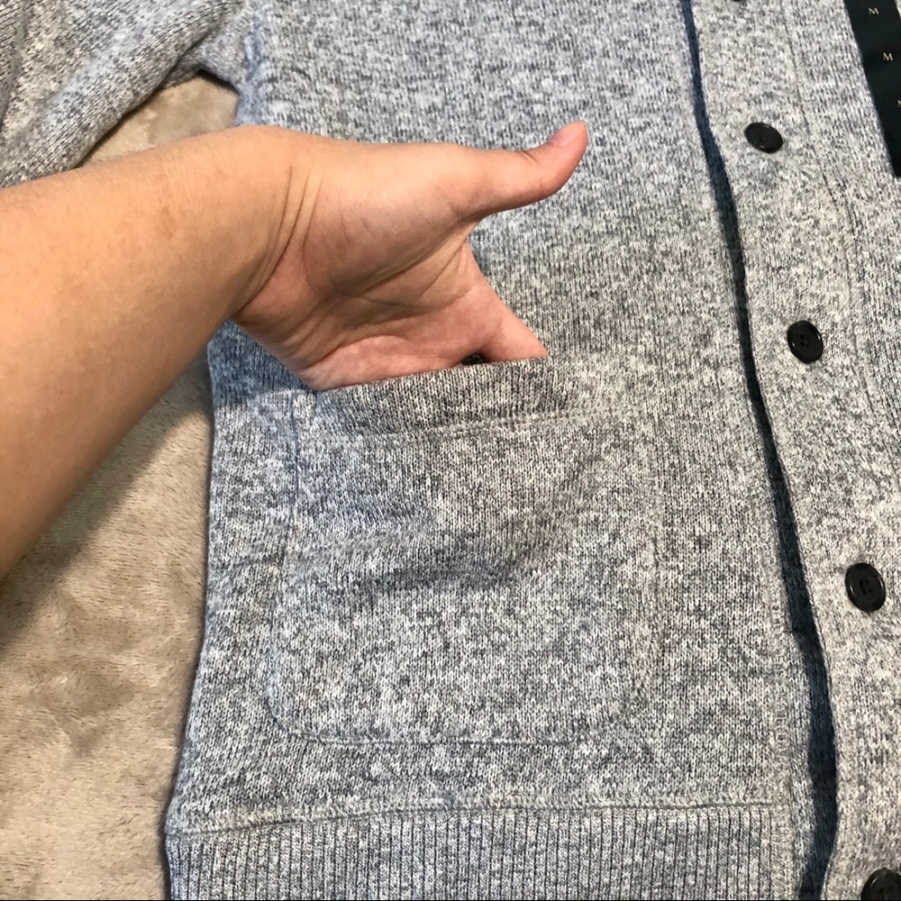 Men’s Banana Republic Heather Light Gray Cardigan - Picture 3 of 11